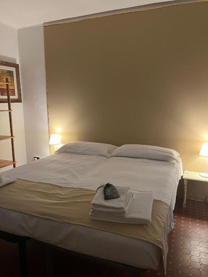 Casa Violetta Bed & Breakfast 马里纳迪马萨 外观 照片