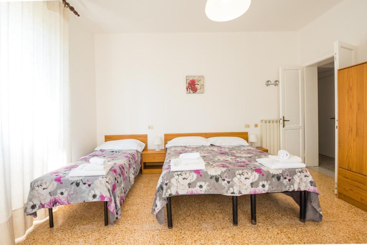 Casa Violetta Bed & Breakfast 马里纳迪马萨 外观 照片