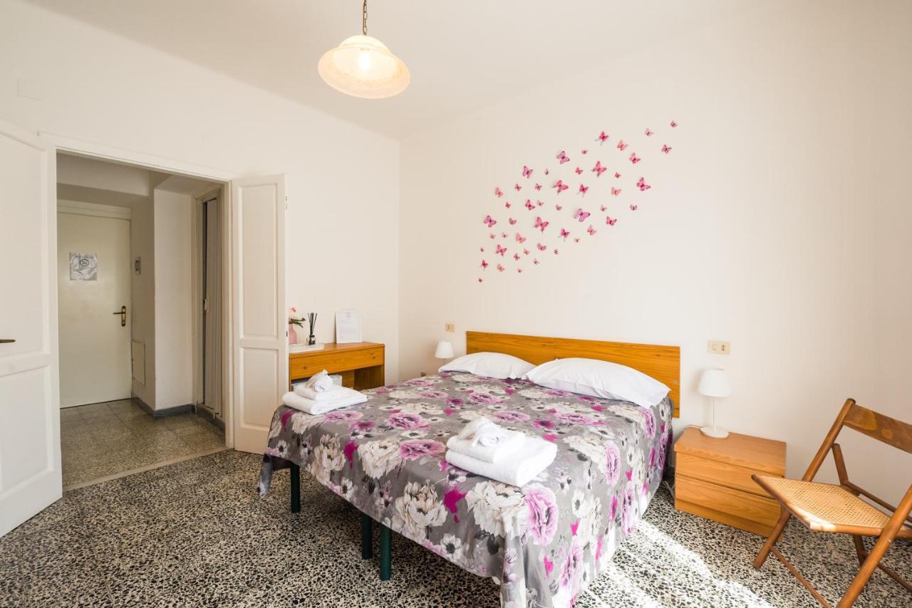 Casa Violetta Bed & Breakfast 马里纳迪马萨 外观 照片