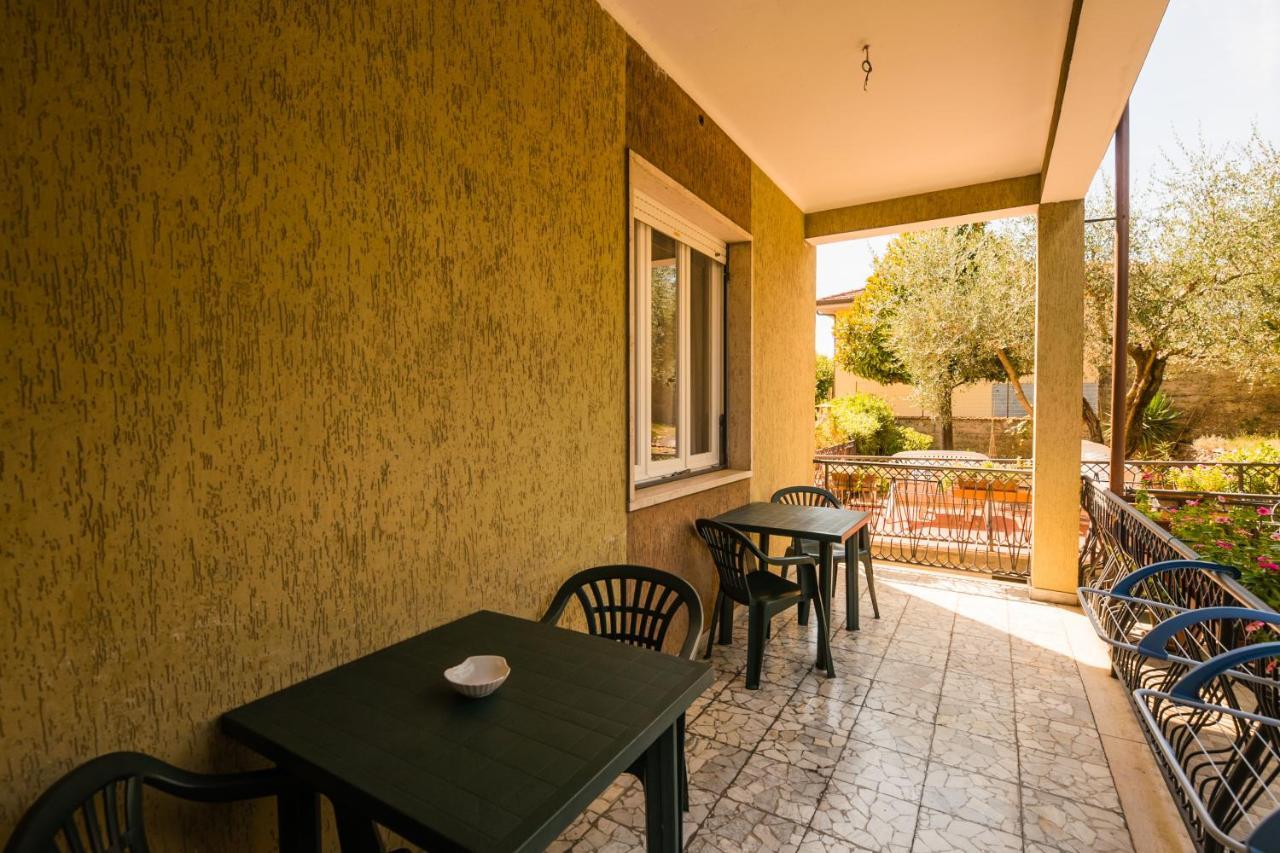 Casa Violetta Bed & Breakfast 马里纳迪马萨 外观 照片
