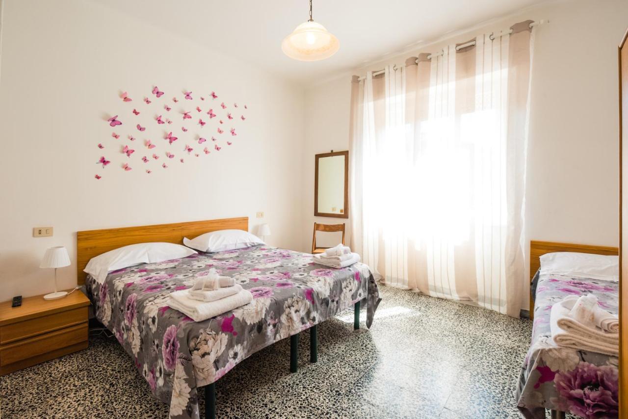 Casa Violetta Bed & Breakfast 马里纳迪马萨 外观 照片